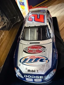 Elite RUSTY WALLACE #2 THE VICTORY LAP 2003 INTREPID Car 1 OF 600 - Picture 1 of 3