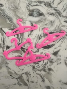 4er Set rosa Barbie Puppenbügel von Mattel - Bild 1 von 2