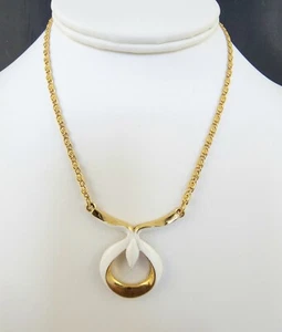 Vintage Crown TRIFARI White Enamel Gold Tone Necklace - Picture 1 of 8