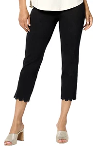 Pantalones cortos de mezclilla con dobladillo festoneado negros para mujer con control - Imagen 1 de 1