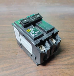 INTERRUTTORE QUADRATO D HOM270 70 AMP 120/240VAC 2 POLI NUOVO SENZA SCATOLA - Foto 1 di 7