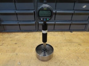 Mitutoyo 543-390B .001mm grad & round smooth gage - Picture 1 of 15