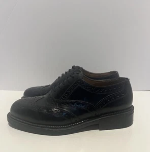 Dress Shoes Size 40 Brogue Wingtip Black Leather Pierre Cardin - Picture 1 of 14