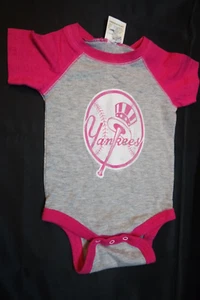 Baby Girls MLB New York Yankees Pink Short Sleeve One Piece Size 6 Months - Picture 1 of 3