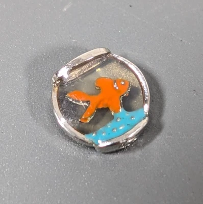 Dije flotante pecera Origami Owl Goldfish Foto 1 de 4