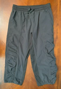 Kyodan Women's Ruched Capri Hip Hop Rave Gym Dance Pants - Size Medium, Gray - Picture 1 of 8