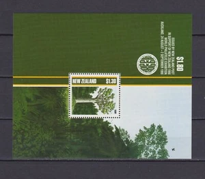 S18088) New Zealand MNH**New** 1988 Trees S/S - Picture 1 of 1