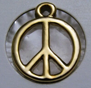 Goldfarbener Peace Medaille Charm Anhänger - 22mm & 5,4 Gramm - Bild 1 von 2