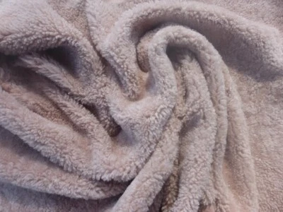 овчина стриженая кожа шкура мягкий коралл оранжевый плюшевый мягкий туго вьющиеся волосы - Изображение 1 из 4