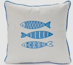 Broyhill Ocean Theme Three Fish Blue And Wster Decorative Throw Pillow New - Picture 1 of 4