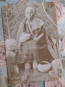 NAVAJO MEDICINE WOMAN (1880'S) OLD WASHEE POSTCARD 103 yr old Toqui - Naachai - Picture 1 of 5