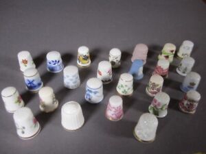 25 Fingerhüte kleine Sammlung Porzellan +Steingut England Frankreich Japan Itali