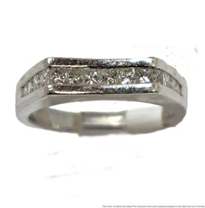 Brand New Genuine .62ctw Earth Mined Diamond Platinum Wedding Ring Band - Picture 1 of 4