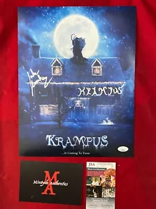 ¡FOTO 11x14 firmada autografiada por luke hawker! KRAMPUS! Certificado de autenticidad JSA! ¡HORROR! - Imagen 1 de 2