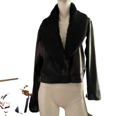 Forever 21Cropped Faux Leather ,faux Fur Trim Removeable Jacket 1X Black - Imagem 1 de 4