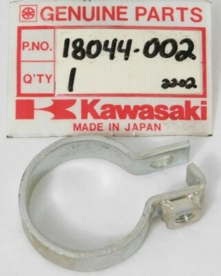Nuevo de Lote Antiguo 65-1979 Kawasaki J1 KV MT1 KV75 Silenciador Conector Abrazadera Soporte OEM 18044-002 Foto 1 de 3