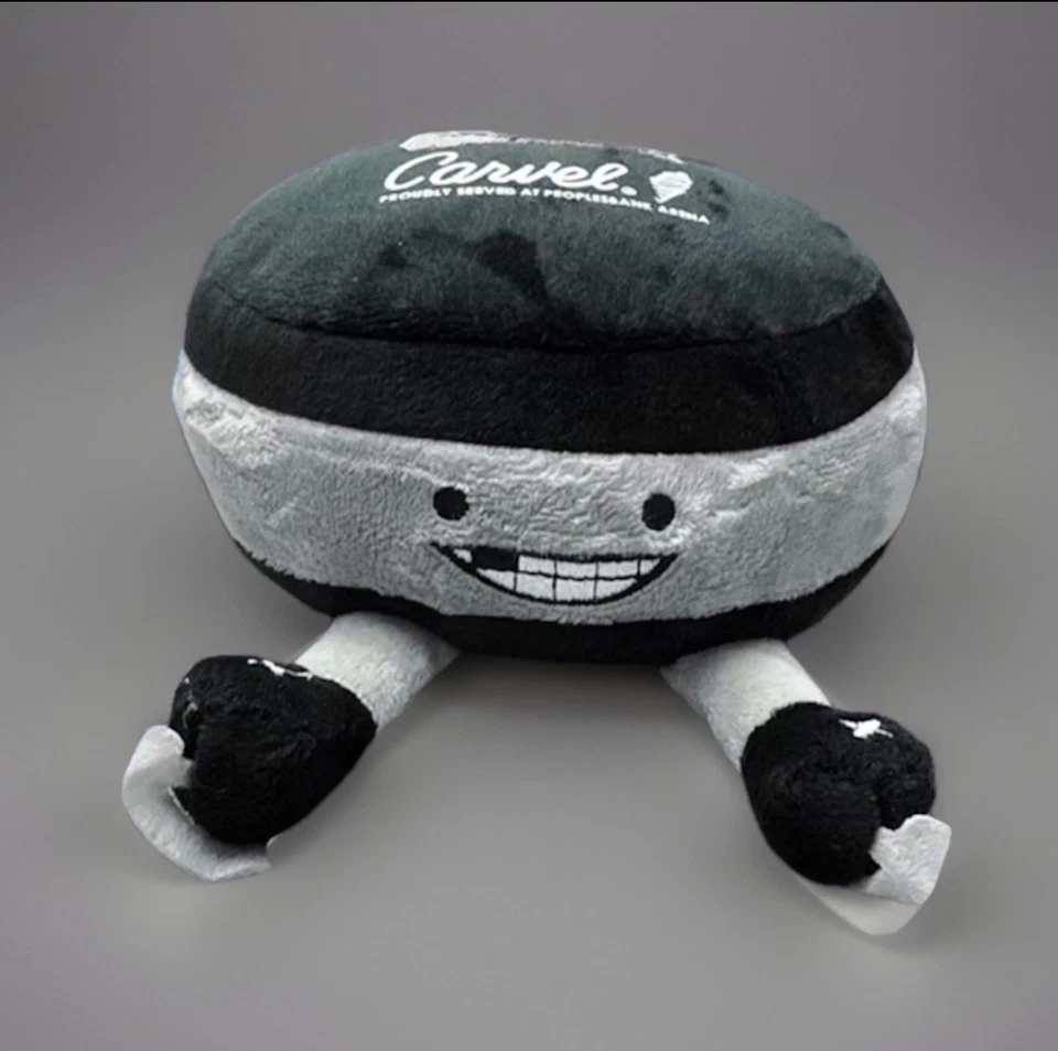 Disco de hockey Hartford Wolf Pack 2025 peluche negro peluche SGA 12/5 Foto 1 de 1