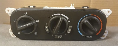 2007-2010 Jeep Wrangler Climate Control Switch Panel OEM P55111840AE - Image 1 of 4