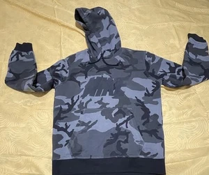 Nike Mens Hoodie Green Camo Pullover Sweater Sweatshirt Drifit Size M - Picture 1 of 9