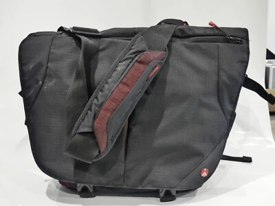 MANFROTTO PROLIGHT M-30 BUMMBLEBEE LARGE CAMERA BAG  1265 - Image 1 of 4