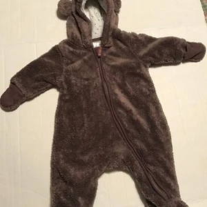 Giacca tuta da neve H&M 2-4 Mo grigia pelliccia sintetica fodera cotone cuori zip - Foto 1 di 8