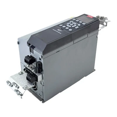 Danfoss FC-302P5K5T5E20H1XGXXXXSXXXXAXBXCXXXXDX 131B0041 5.5kW Umrichter -used- - Bild 1 von 4