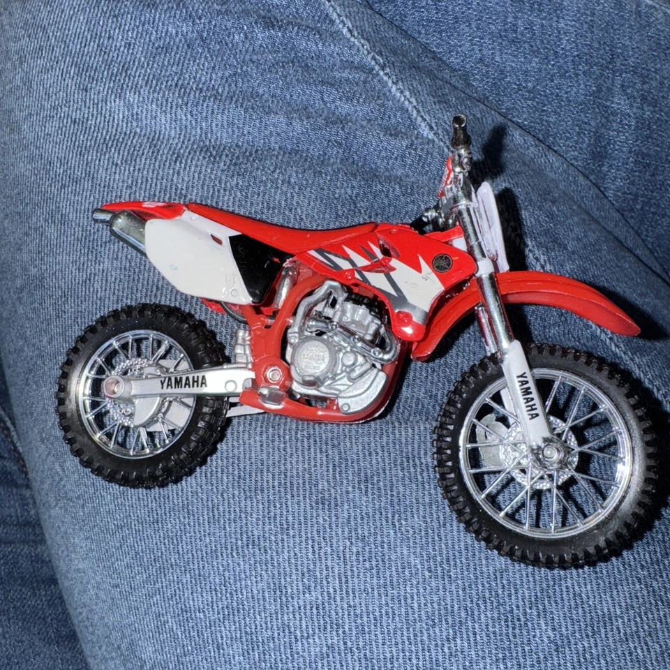 Maisto1:18 Yamaha 2018 Mt-07 Replica Alloy Used Without Stand - Image 1 of 1