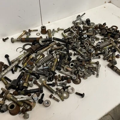 Kit de ferragens/parafusos 2015 Ski-Doo Skandic WT 600 - Imagem 1 de 4