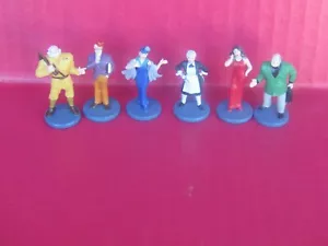 CLUE GAME 6 Suspects Miss Scarlett Prof Plum Mrs White Peacock Mr Green Mustard - Picture 1 of 1