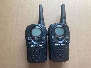 Par de walkie talkies de radio bidireccional Midland LXT305 XTRA TALK de 10 millas de alcance - Imagen 1 de 4