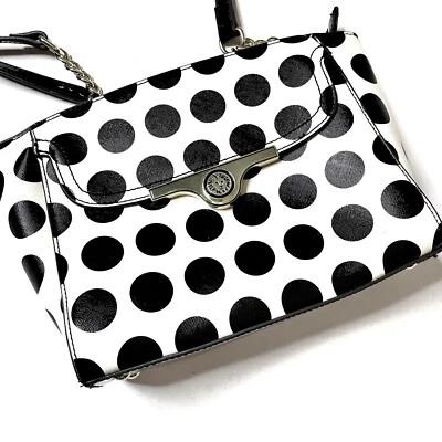 原装 ANNE KLEIN 手提包钱包黑色和白色仿皮状况良好 — 第 1/4 张图片