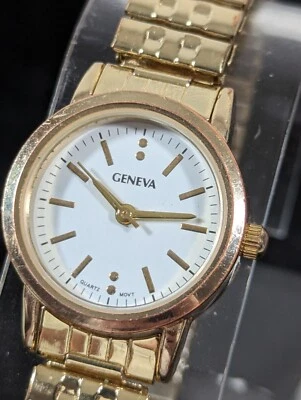 Geneva белый циферблат круглый золотистый корпус из нержавеющей стали St эластичной группы часы 7 дюймов - Изображение 1 из 4