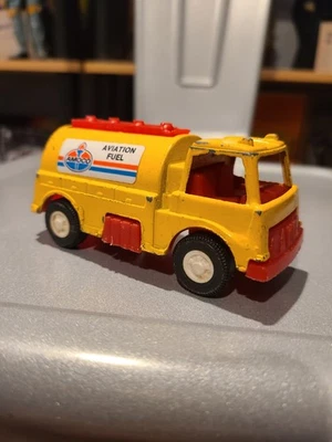 Vintage Die-Cast Tootsietoy AMOCO Caminhão-tanque de Combustível de Aviação Anos 70 Bom Estado - Imagem 1 de 4
