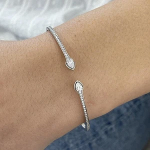 Pear Lab-Created Diamond Bangle Bracelet 0.55ct F/VS 14K White Gold - Picture 1 of 7