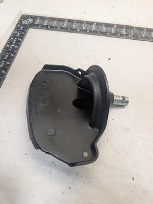 Ski-doo Engine Hand Pull Start Recoil Handle Housing Expedition 600 800 R  Stay - Image 1 of 4