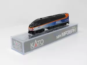 Tren de pasajeros locomotora diésel Kato N 176-6123 Chicago Metra MP36PH - Imagen 1 de 8