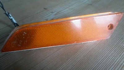 FORD MUSTANG FRONT MARKER INDICATOR LIGHT R/H 15A428 1979-86 3RD GENERATION - Image 1 of 4