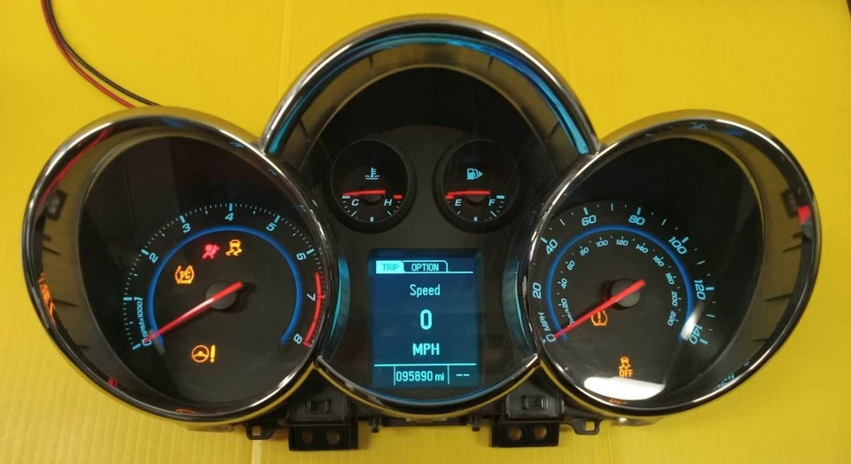 REBUILT 2016 Chevrolet Cruze Speedometer Instrument Cluster 95,890K MILES - Image 1 of 1
