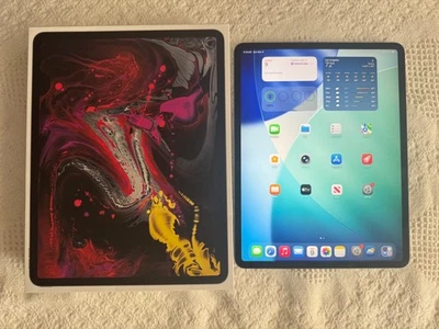 Apple iPad Pro 12,9 pulgadas (3.ª generación) A1876, 256 GB Wi-Fi, 12,9 pulgadas, funcionando  Foto 1 de 4