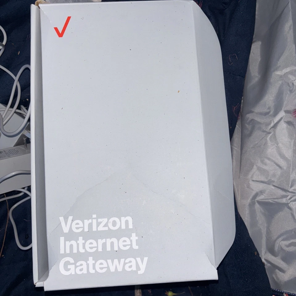 Verizon Internet Gateway (Box Only) - Image 1 of 1