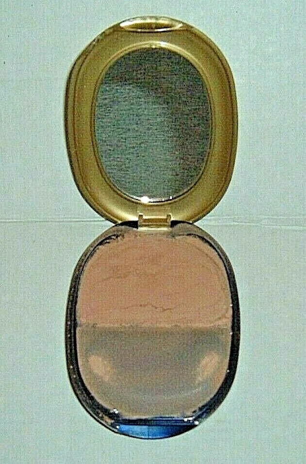 MAX FACTOR  COLOUR ADAPT PRESSED POWDER #75 MEDIUM some of the powder is loose - Image 1 of 1