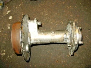 86 Yamaha YFM80 YFM 80 Badger Rear Bearing Carrier - Picture 1 of 3