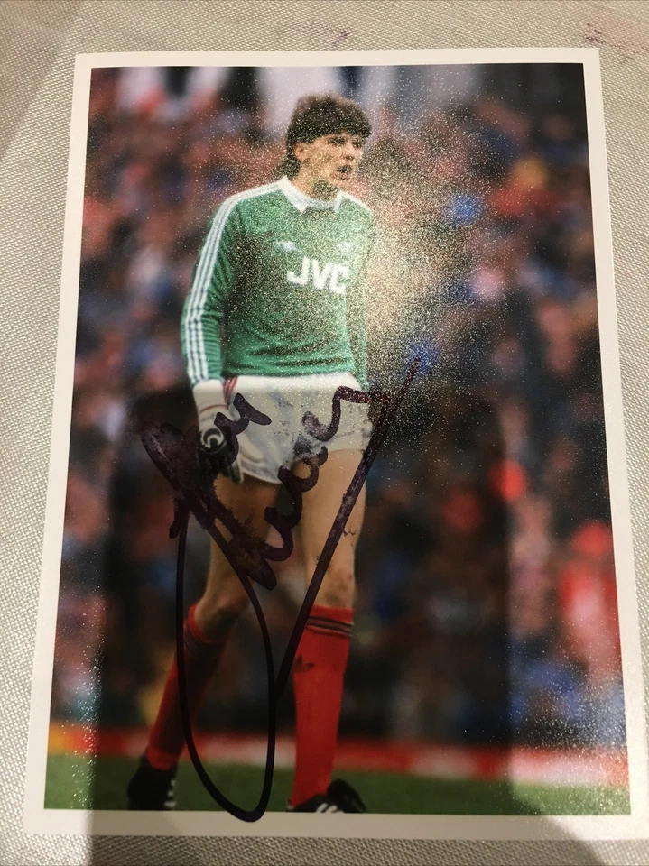 John Lukic Arsenal Hand Signed 7x5 bordered photo Autograph - Image 1 of 1