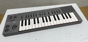Yamaha CS-01 CS01 Mobile Analog Synthesizer keyboard - Picture 1 of 7