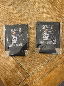 Dutch Bros Acogedora lata bebida COOZIE KOOZIE merchandising gota 24 de junio de 2025 - Juego de 2 - Imagen 1 de 1