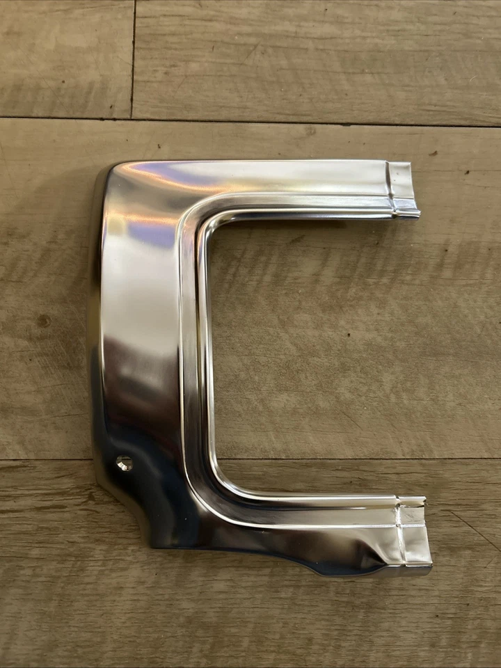 Galaxie 500 1963 cuarto derecho panel C Mldg recién enchapado requerirá rayas Foto 1 de 1