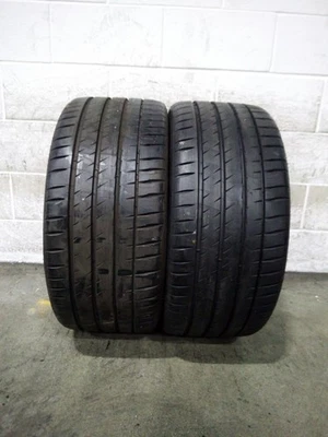 2x P265/35R21 Michelin Pilot Sport 4S TO 9/32 101 Y Used Tires 2653521 - Image 1 of 4