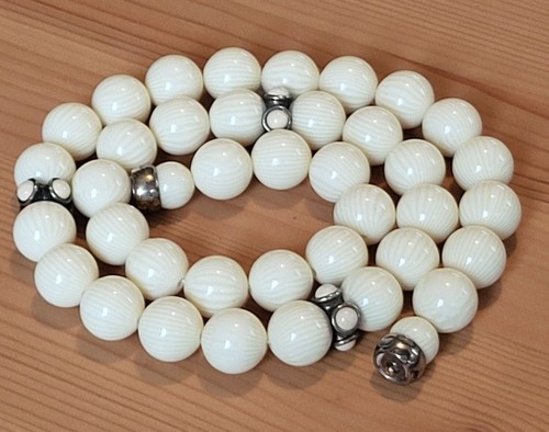 Givenchy Collana Lunga Vintage Francese Finto Avorio Vortice Lucite Grosse Perline