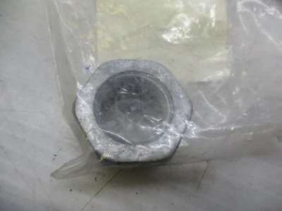 GM 11519903 Nut - Image 1 of 2