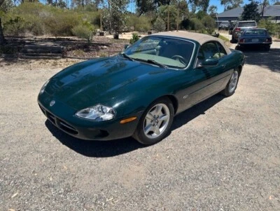 1998 Jaguar XK8 - NO RESERVE - image 1 of 4